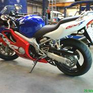 Honda CBR600F4