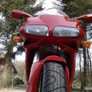 Ducati 748
