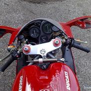 Ducati 748