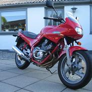 Yamaha xj 600 s