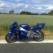 Yamaha R1