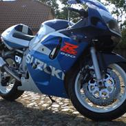 Suzuki GSXR 600
