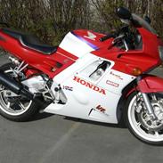 Honda CBR 600 F2