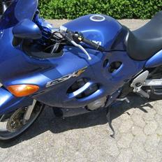 Suzuki gsx 750 f