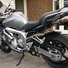 Yamaha FZ6-S