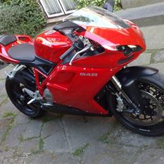 Ducati 848