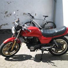 Honda CB 400
