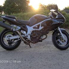Suzuki SV 650 S (SOLGT)