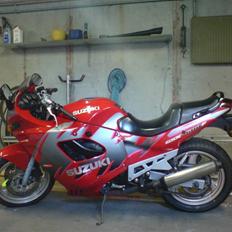 Suzuki GSX 600 F SOLGT!
