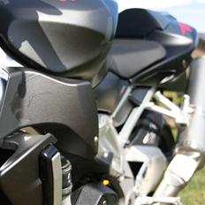 Aprilia Tuono 1000 (SOLGT)