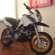Aprilia pegaso factory NY FARVE