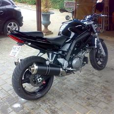 Suzuki Sv 1000N k7