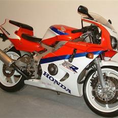 Honda CBR 400 RR NC 29 ***solgt***