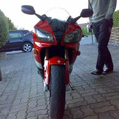 Yamaha yzf R1 Solgt