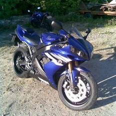 Yamaha YZF-R1