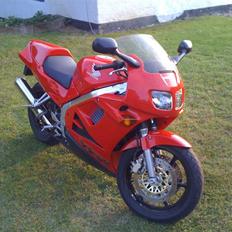 Honda VFR 750 F