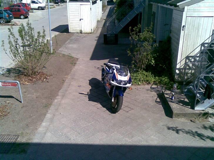 Suzuki GSX750R billede 3