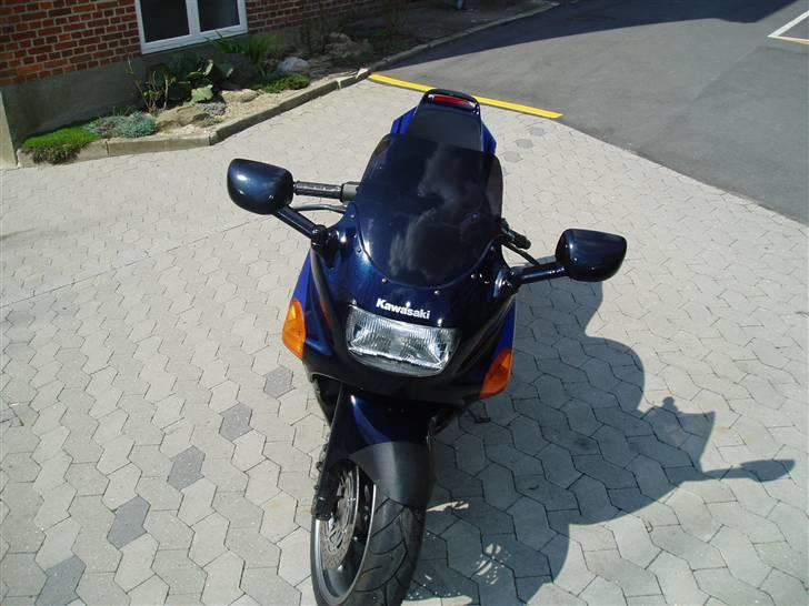 Kawasaki ZZR-600 billede 2