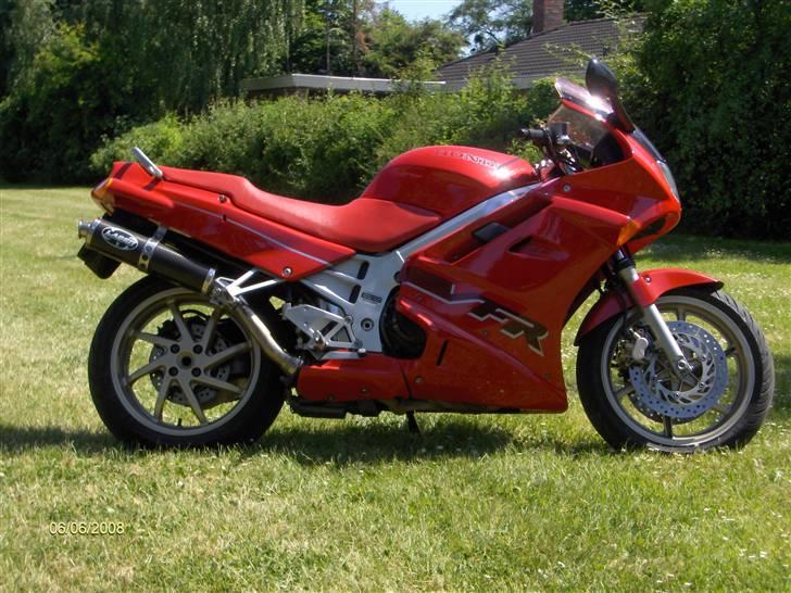 Honda VFR 750 F billede 1