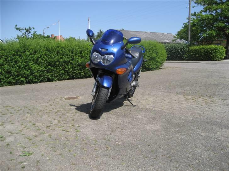 Suzuki gsx 750 f billede 4