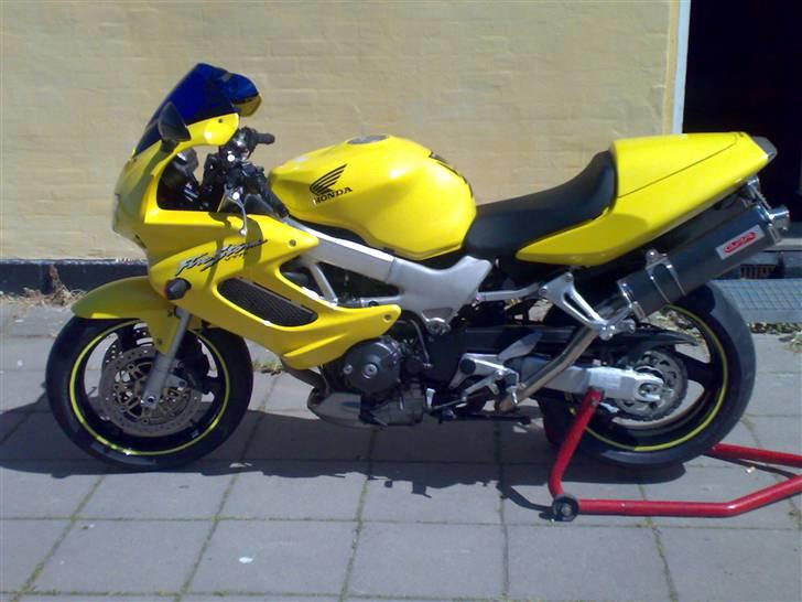 Honda vtr1000 firestorm billede 1