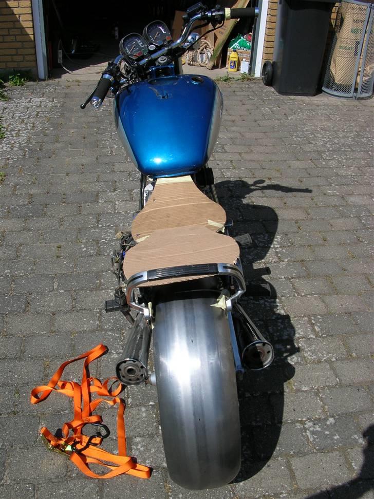 Yamaha XV 750 SE - 200mm bagskærm er jo ingen ting, men det ser godt ud, på den lille cykel! :) billede 15