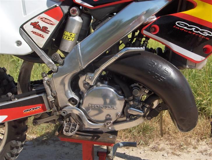 Honda CR 125 R (Solgt) - min ganske lidt poleret motorblok billede 3