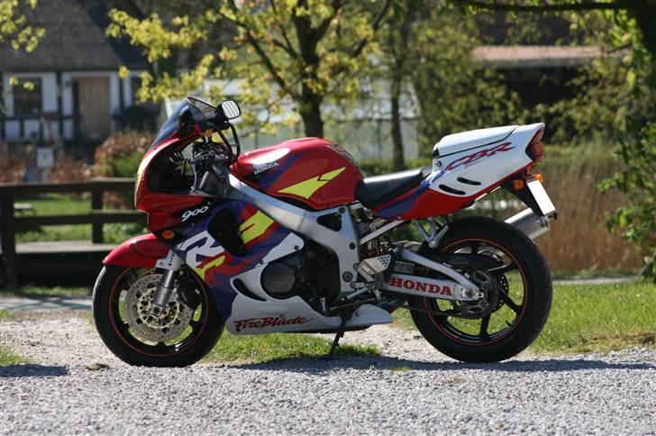 Honda CBR 900 RR fireblade  billede 2