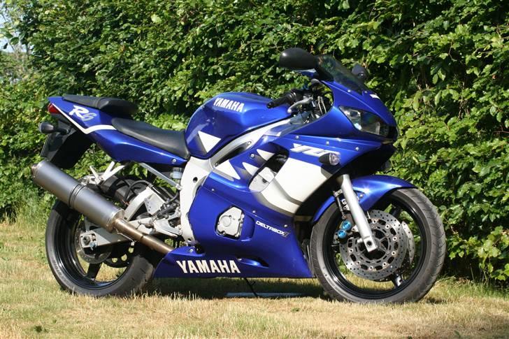 Yamaha R6 billede 8