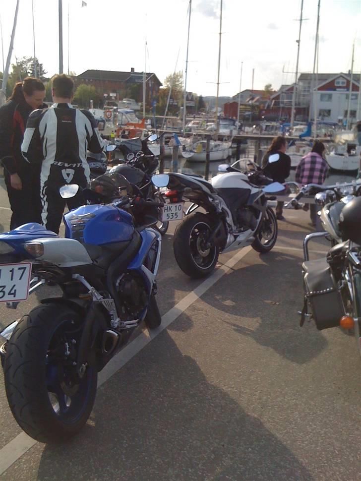 Suzuki GSXR 600 (Solgt) billede 17