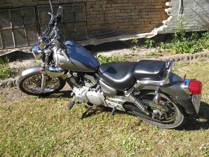 Yamaha Virago 250 - efter en god gang pusning og polering billede 5