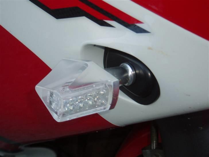 Yamaha YZF R6      (solgt) billede 2