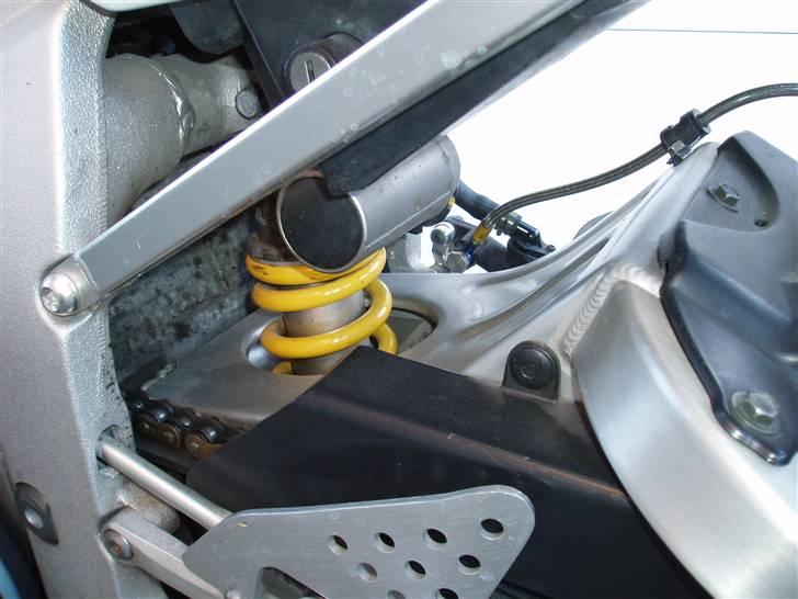 Yamaha YZF R6      (solgt) billede 10