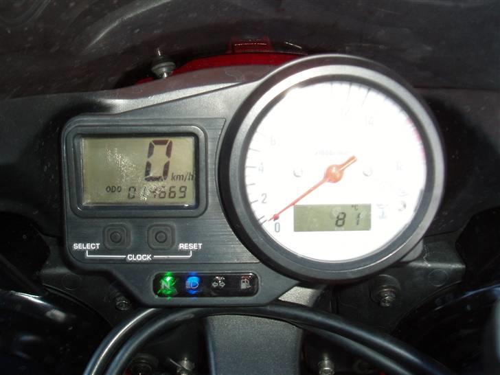 Yamaha YZF R6      (solgt) billede 16