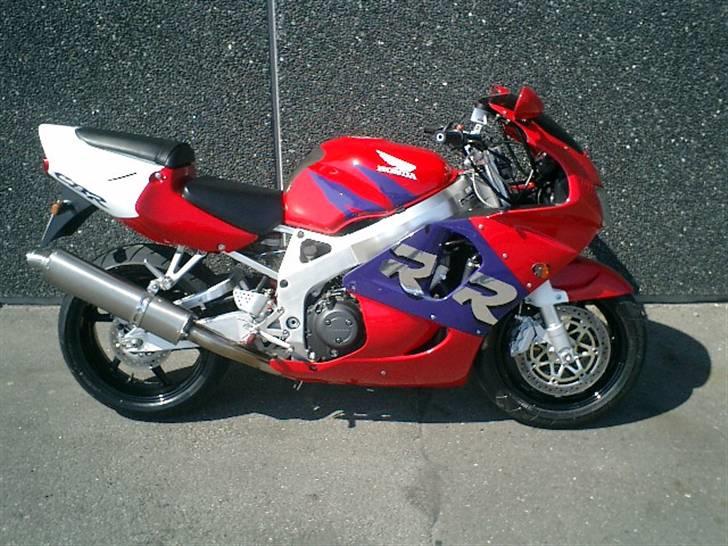 Honda CBR 900 Fireblade SOLGT billede 1
