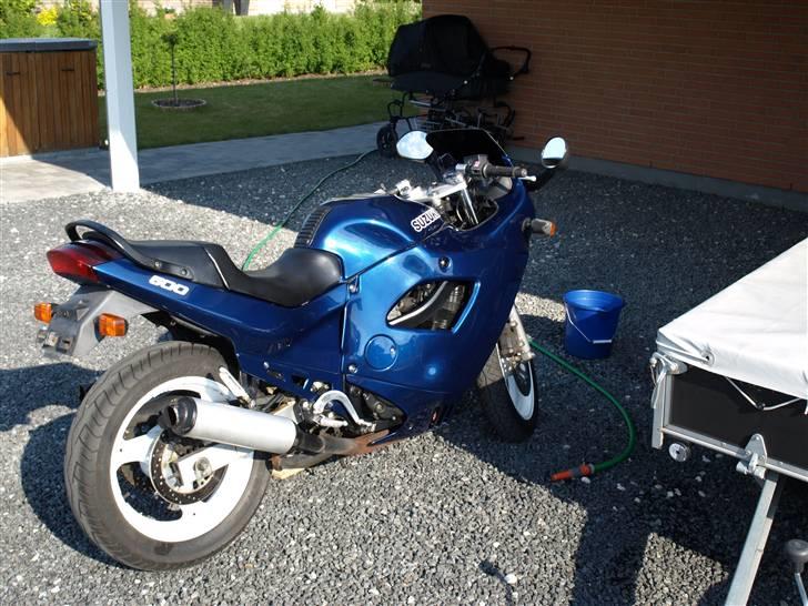Suzuki GSX 600 F*Solgt* billede 1