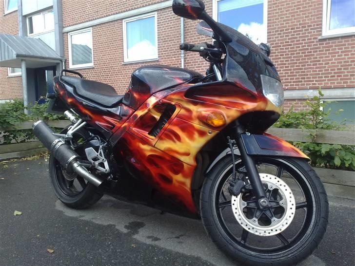 Honda CBR 600 F2 "SOLGT" - Den nye lakering billede 2
