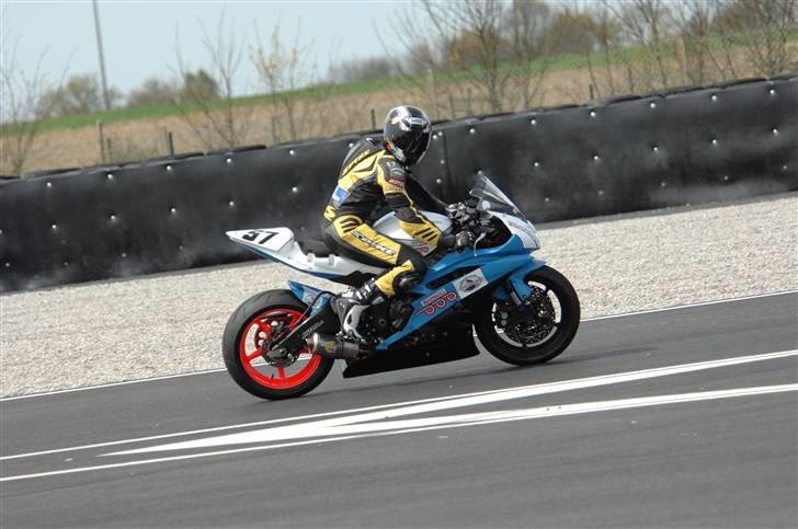 Yamaha r6 - mig på 600 billede 4