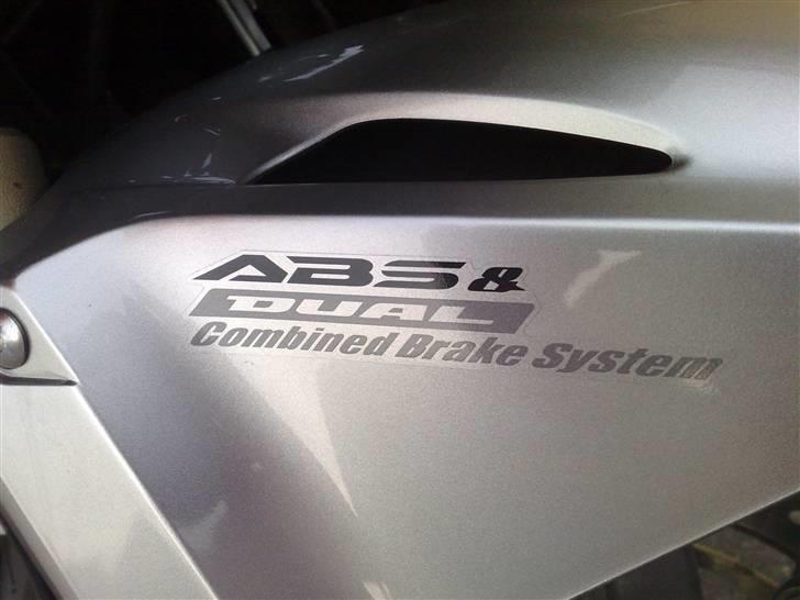 Honda VFR 800 VTEC billede 5