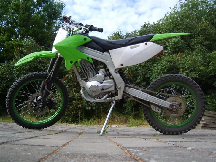 Kawasaki X-motos 250ccm dirtbike billede 1