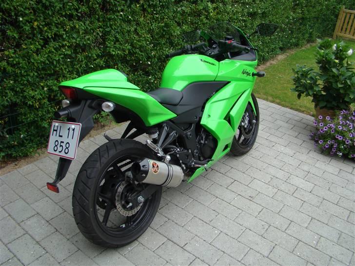 Kawasaki Ninja 250R (Solgt) billede 2