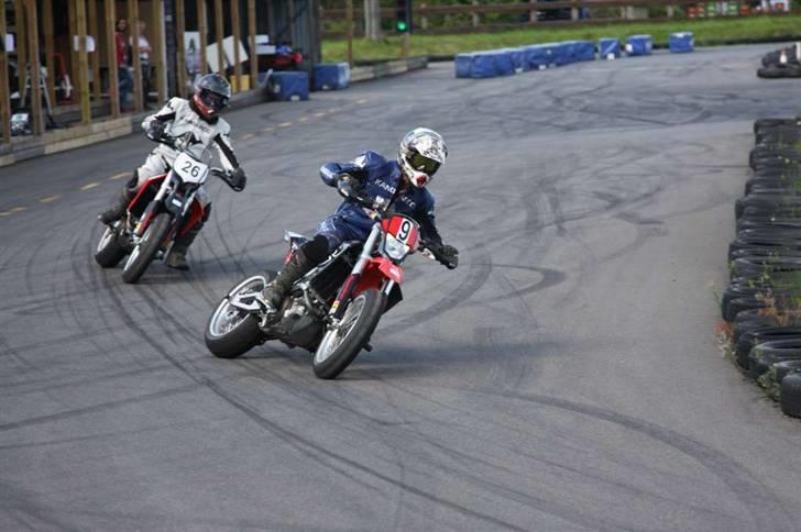 Aprilia SXV550 - Lidt træning i Tørring billede 4