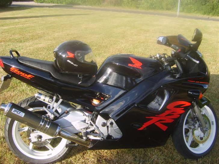 Honda CBR F2 billede 1