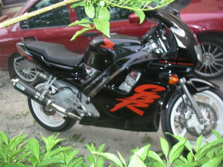 Honda CBR F2 billede 2