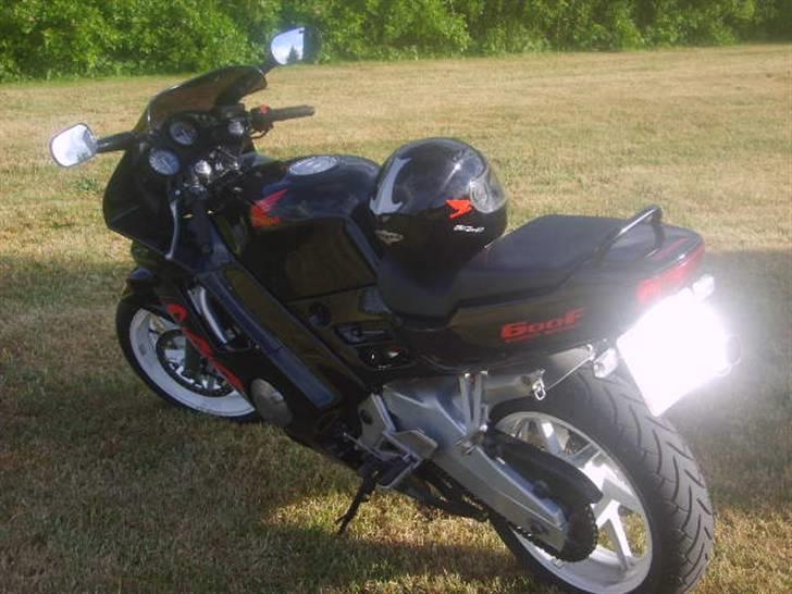 Honda CBR F2 billede 10