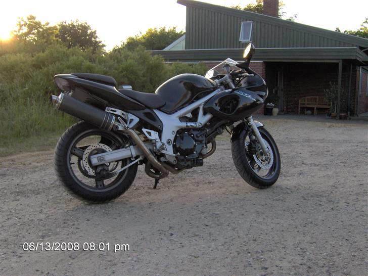 Suzuki SV 650 S (SOLGT) billede 9