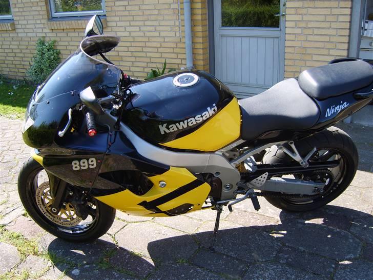 Kawasaki ZX9R - Lige hentet hjem fra tyskland, så nu kan arbejdet begynde billede 1