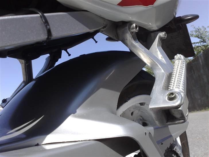 Yamaha FZR 600R billede 3