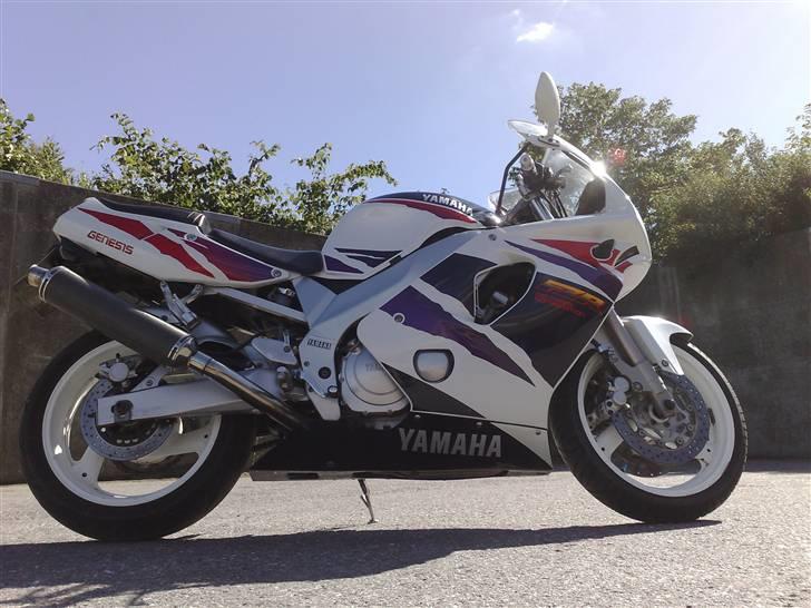 Yamaha FZR 600R billede 7