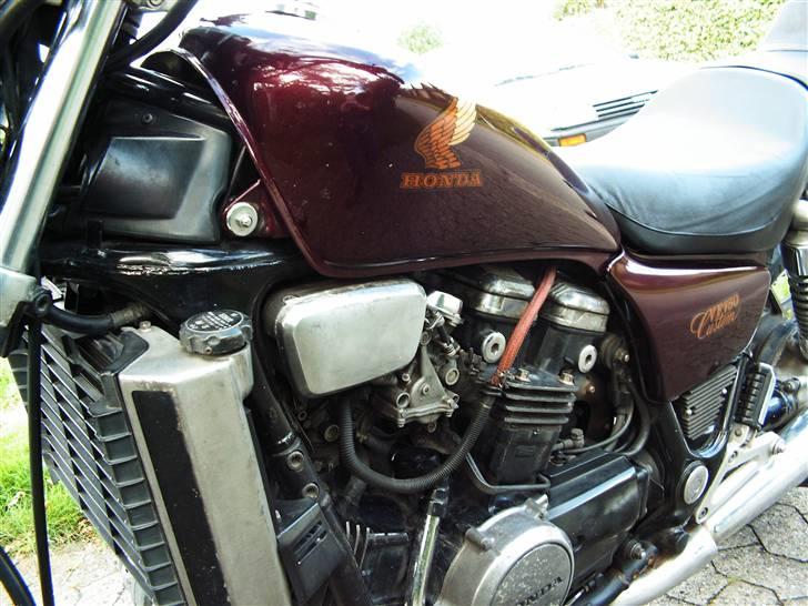 Honda VF 750 COSTUM billede 8